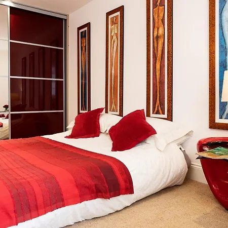 Finest Retreats - Lighthouse