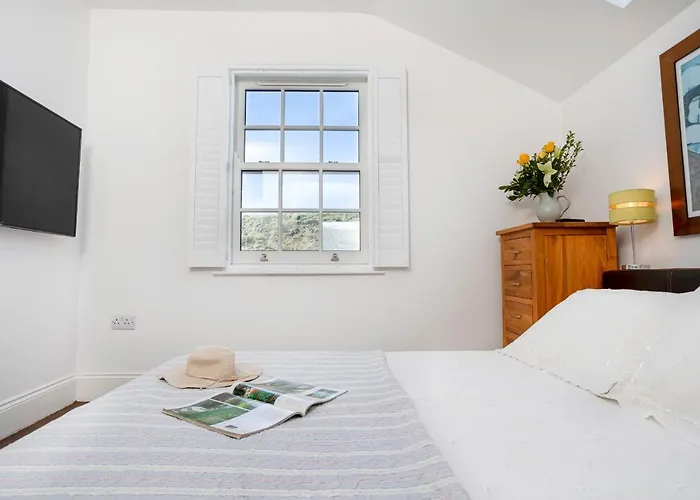 Finest Retreats - Lighthouse Feriehus Rampside