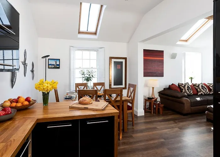 Finest Retreats - Lighthouse Feriehus Rampside