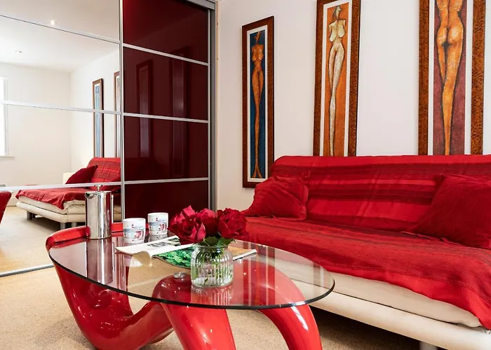 Finest Retreats - Lighthouse