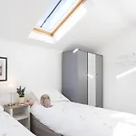 Finest Retreats - Lighthouse