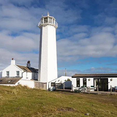 Finest Retreats - Lighthouse *