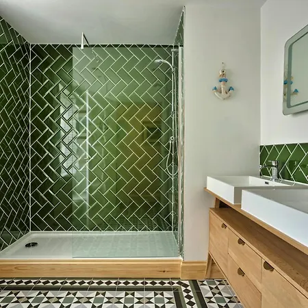 Finest Retreats - Lighthouse *