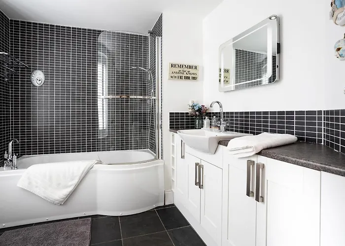 Finest Retreats - Lighthouse Holiday home *